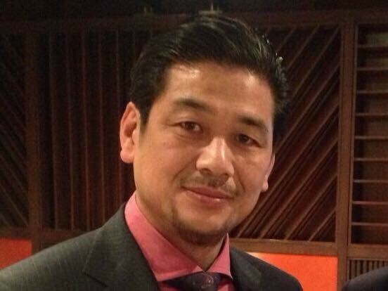 FOUREメディア編集部 事務局長　小先文三